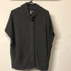Griffin cashmere sweater vest dark gray size L